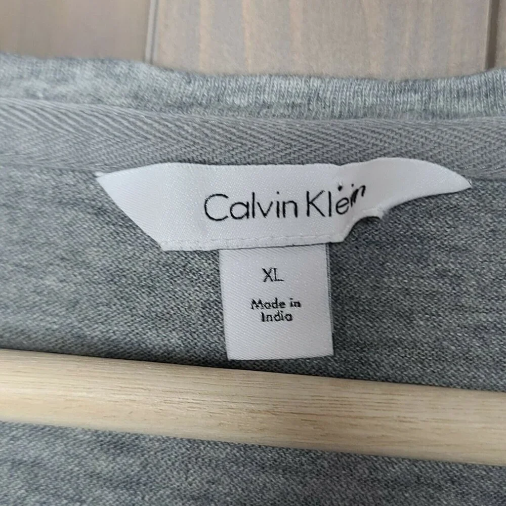 Calvin Klein Shirt Mens Extra Large Gray V-neck Short Sleeve Cotton Casual Basic - Picture 4 of 11